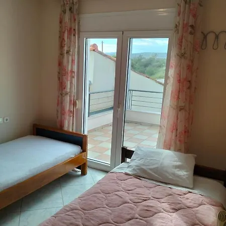 Niki House